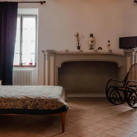 La Torre Πανσιόν *