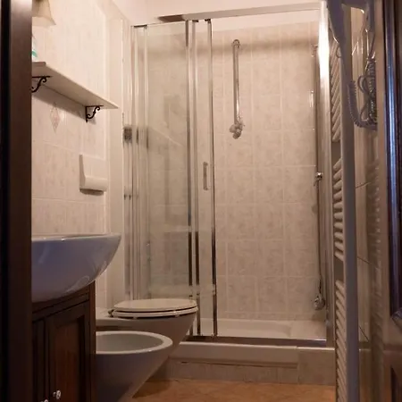 La Torre Πανσιόν *