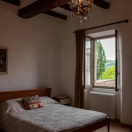 La Torre Πανσιόν *